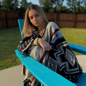 Meet your Posher, Lizzie